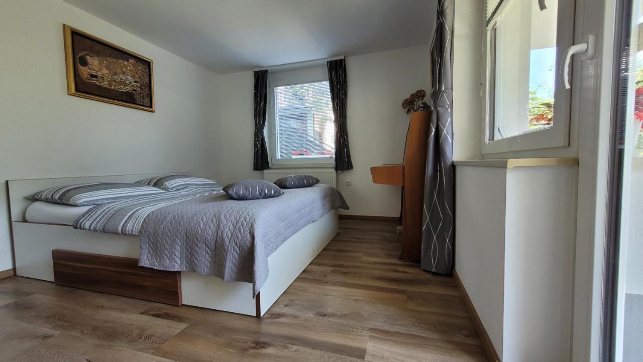 Apartma Julija Luce Bagian luar foto