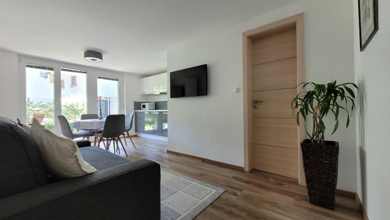 Apartma Julija Luce Bagian luar foto