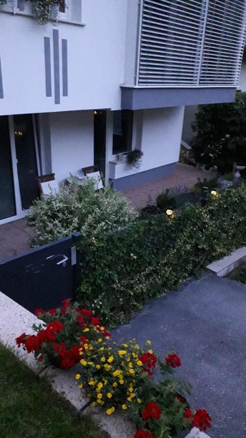 Apartma Julija Luce Bagian luar foto