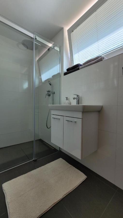 Apartma Julija Luce Bagian luar foto