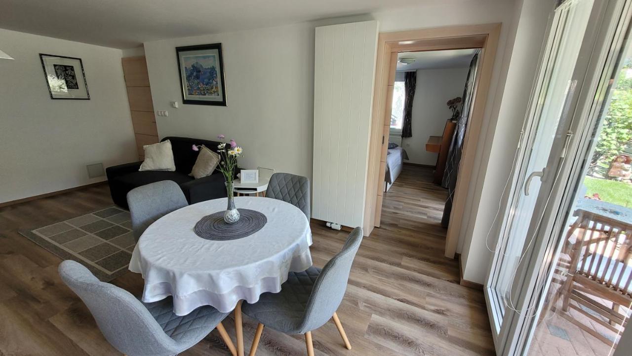Apartma Julija Luce Bagian luar foto