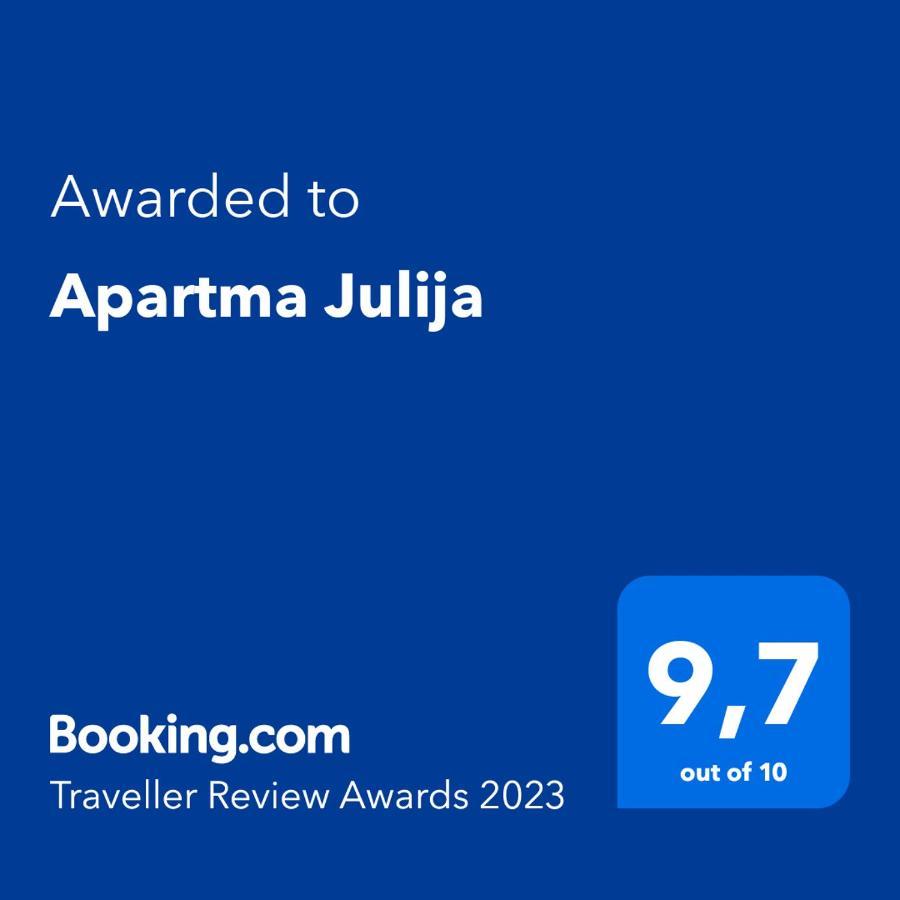 Apartma Julija Luce Bagian luar foto